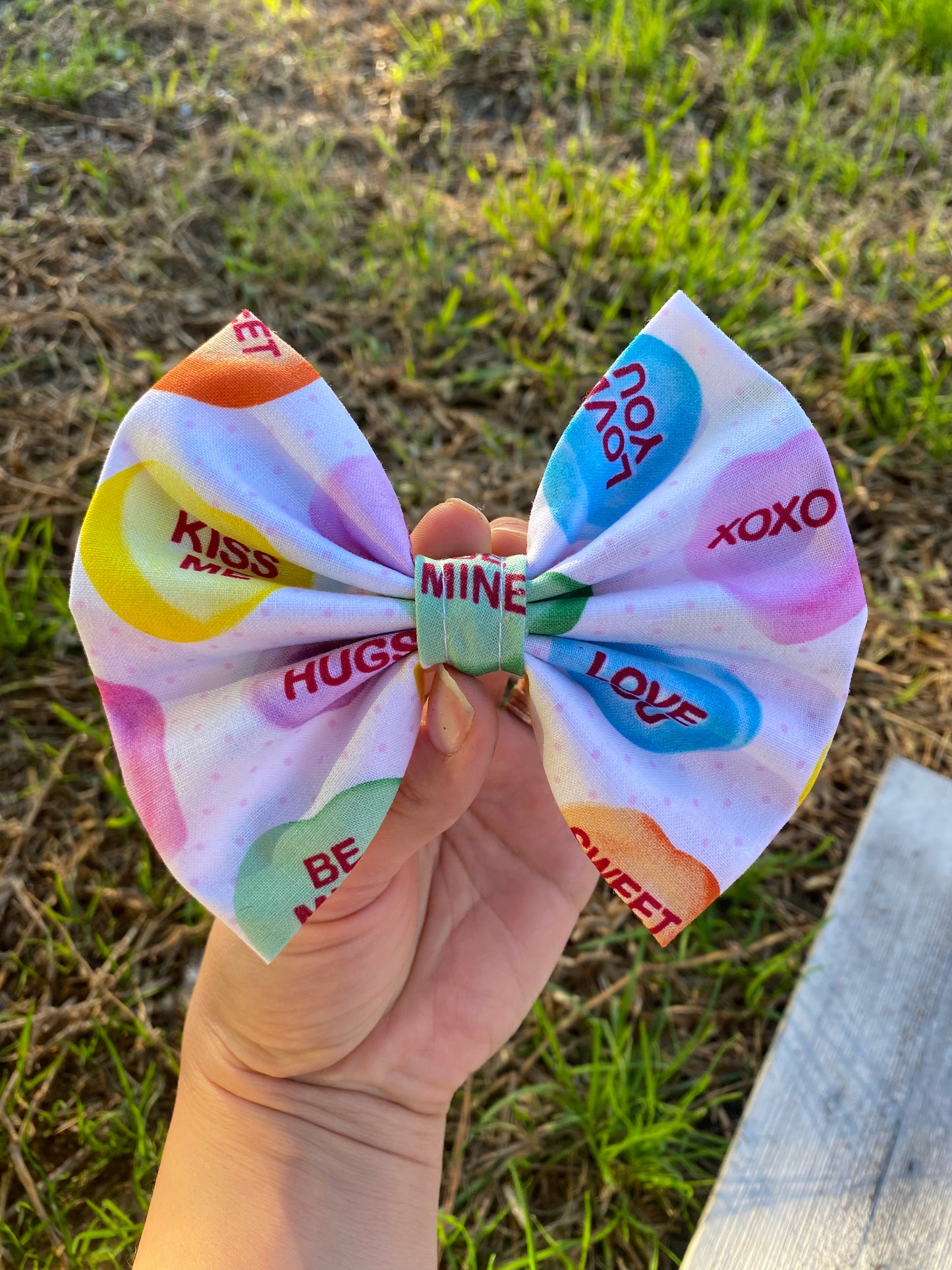 Little Girls Valentines Candy Heart Hair Bow gift