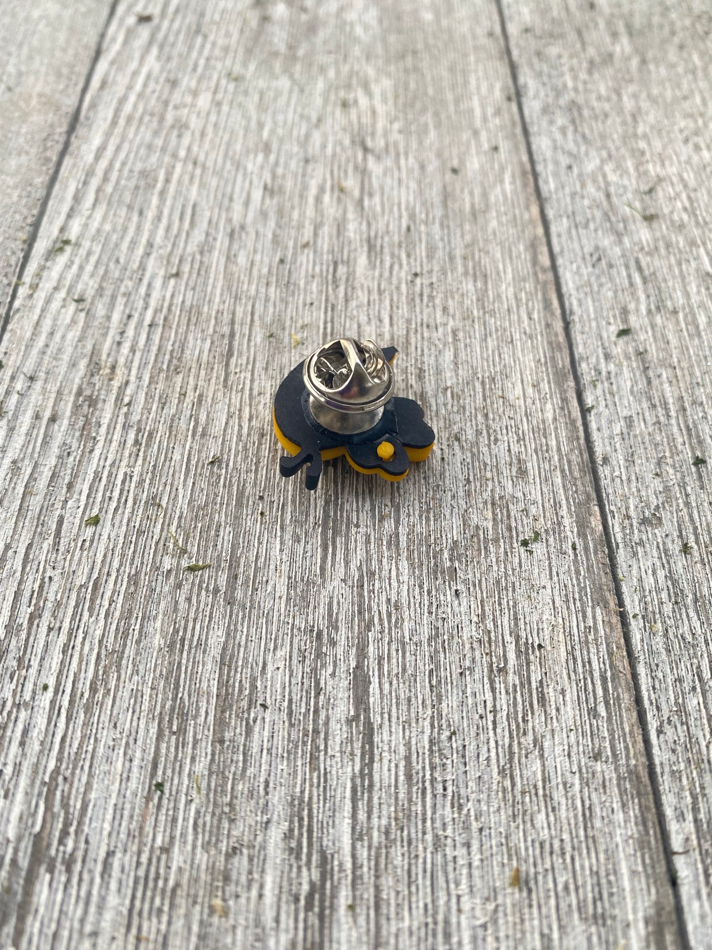 Bee Pin Gift
