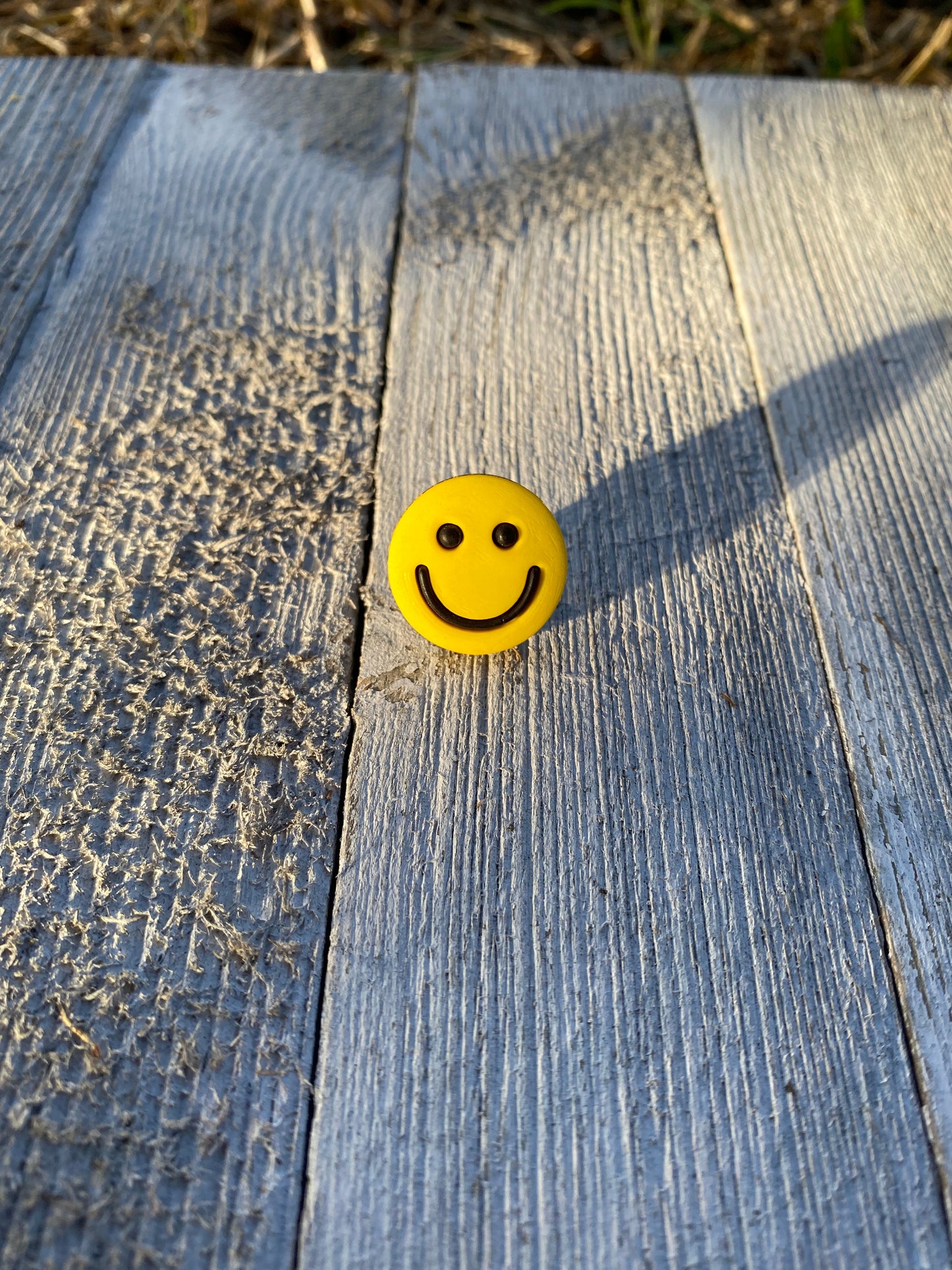 Happy Face pin Gift