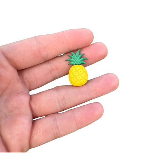 Pineapple fruit pin gift accessories 