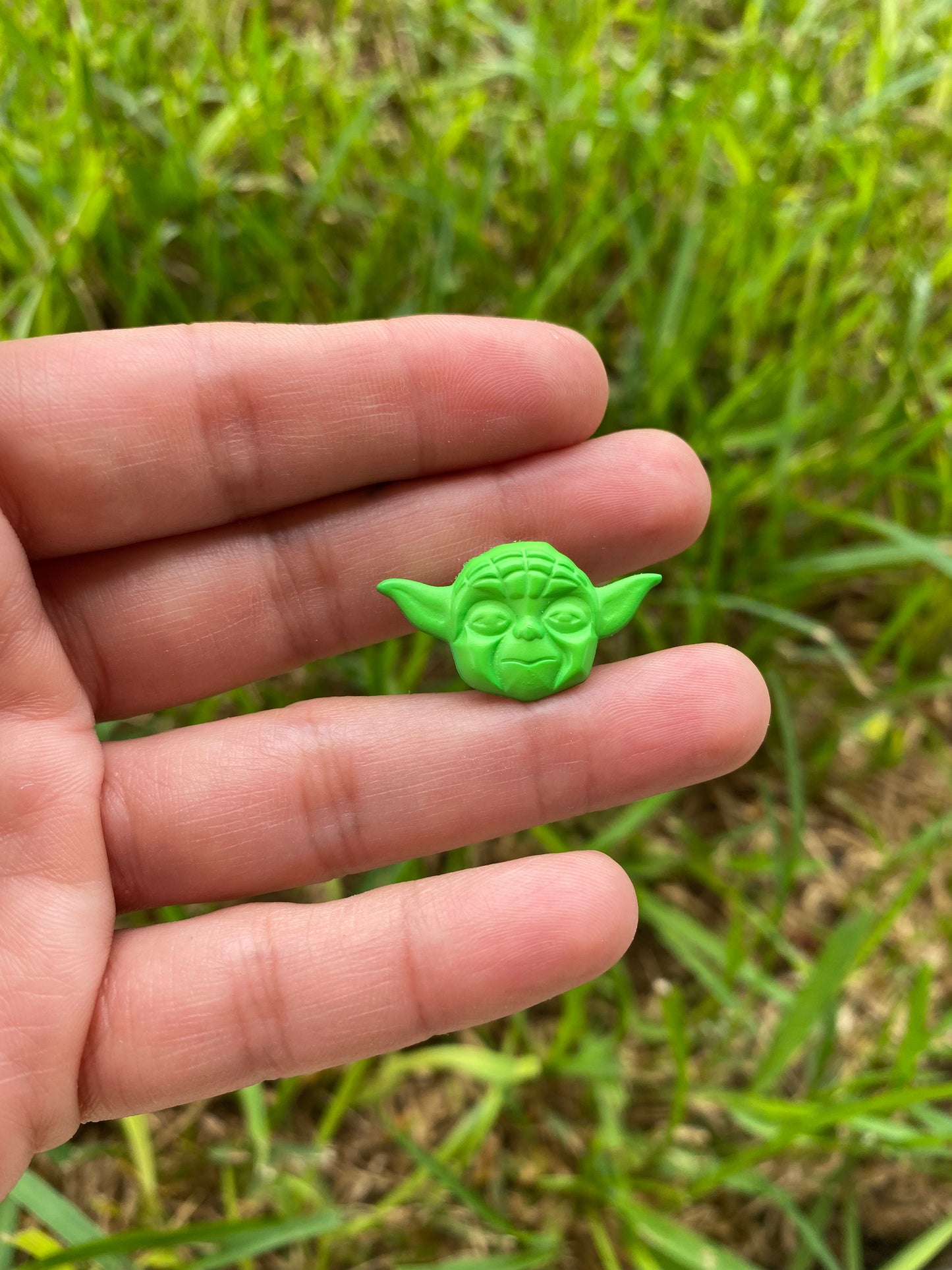 Star Wars Yoda Pin Gift