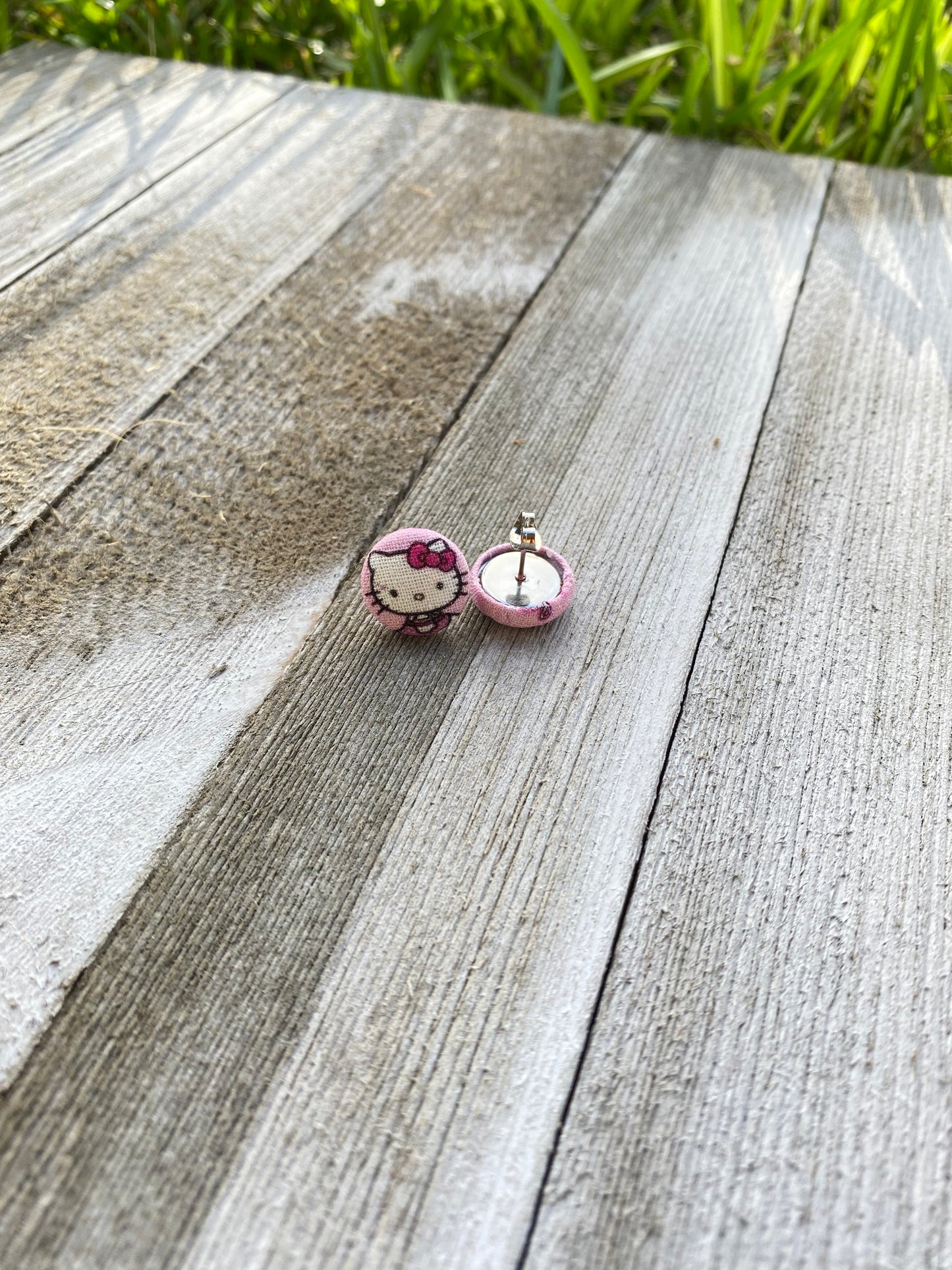 Hello Kitty Stud earrings